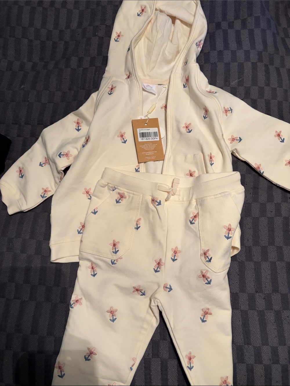 2T NWT Angel Dear Cream Floral Hoodie & Joggers Set